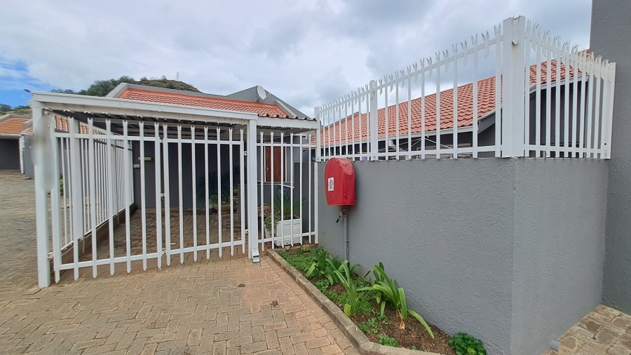 3 Bedroom Property for Sale in Langenhovenpark Free State